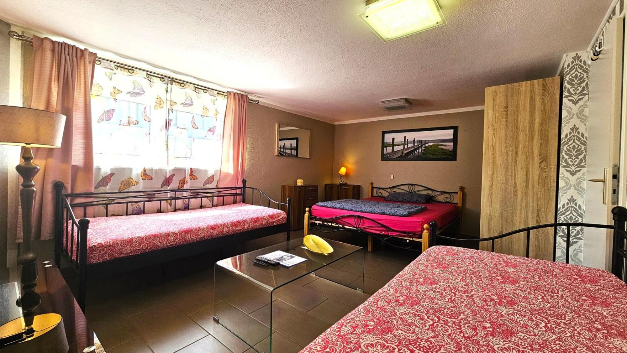 Gruendauer Monteurwohnung/Studentenwohnung Εξωτερικό φωτογραφία